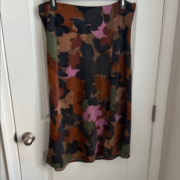 Time and Tru Multicolor Floral Midi Skirt - Picture 2 of 5